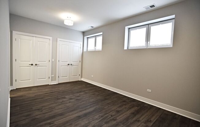 4 beds, 2.5 baths, 1,500 sqft, $4,900, Unit 927-104