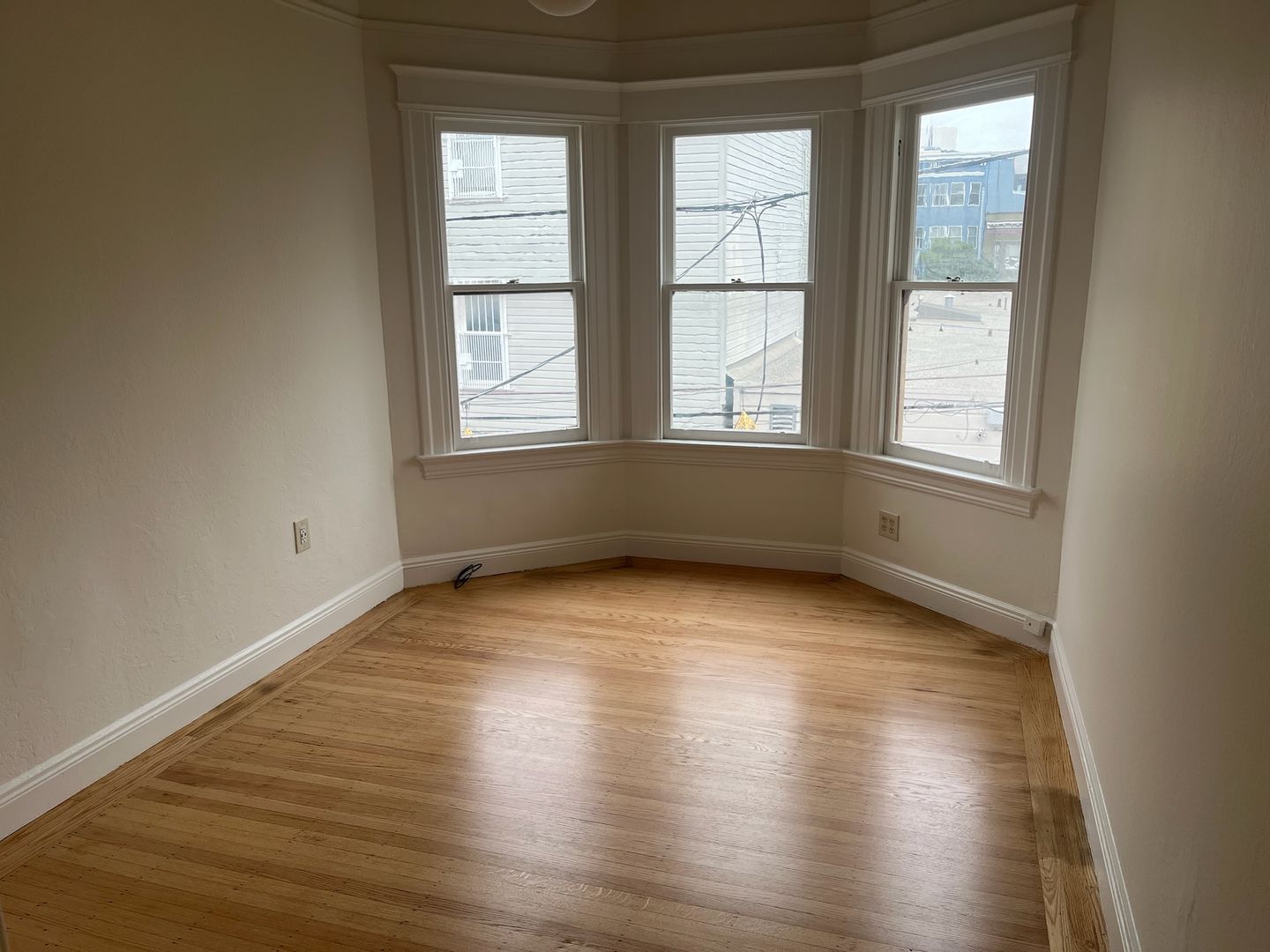 Great Hayes Valley Location and Plenty of Charm**Washer/Dryer**Patio**