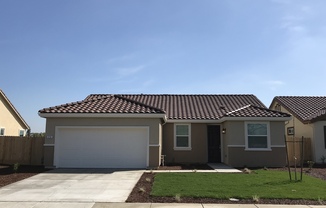 210 NORTH ST, LOS BANOS: 3 Beds 2 Baths