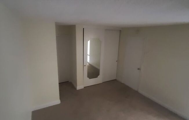 1 bed, 1 bath, $2,175, Unit Casa 04