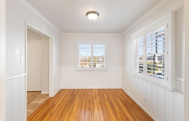Hermosa Beach Bungalow with Beautiful Backyard and Ocean Views!