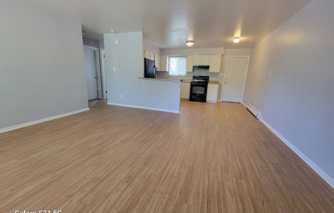 1035 MAGNOLIA STREET