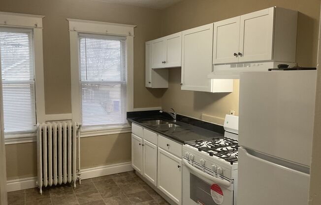 1 bed, 1 bath, 609 sqft, $899, Unit 2