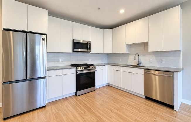 1 bed, 1 bath, 559 sqft, $2,675, Unit 417