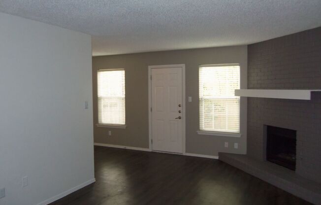 2 beds, 1 bath, $1,495