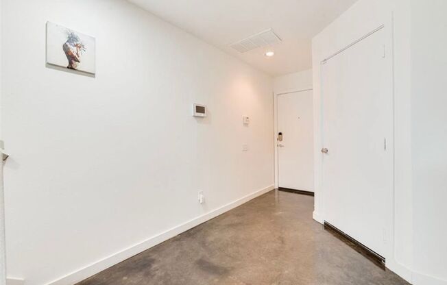 Immaculate 2-Story Urban Loft Townhome with Skyline Views!