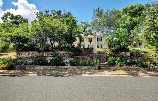 Northwest Hills 5 Bed Home!