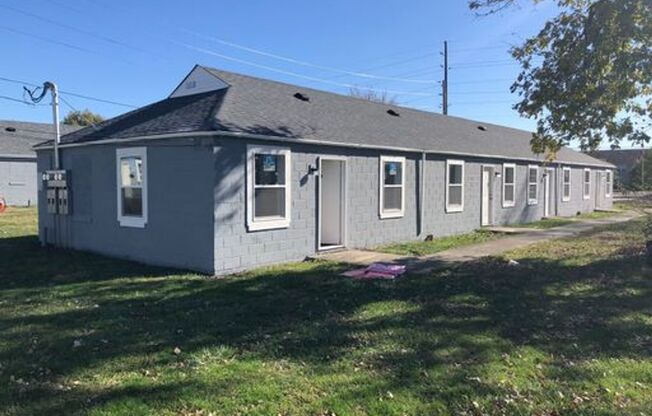 Freshly Updated 2BR/1BA Apartment-Affordable