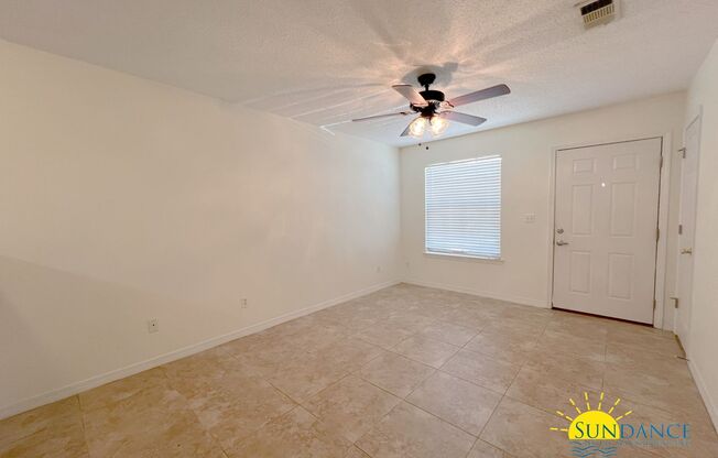 Great 2 Bedroom Home in a Gated Community in Crestview!