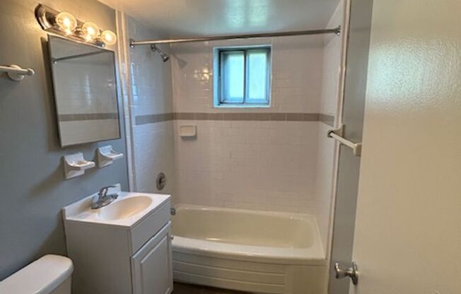 1 bed, 1 bath, 550 sqft, $1,295, Unit G07