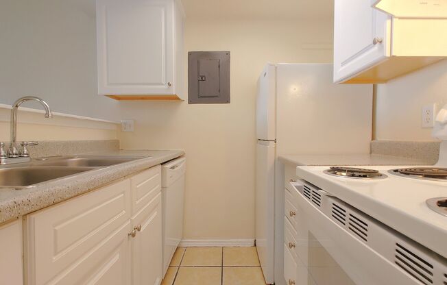 1 bed, 1 bath, 485 sqft, $795, Unit I118