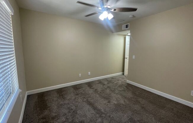 2 beds, 2 baths, 900 sqft, $2,595, Unit 36