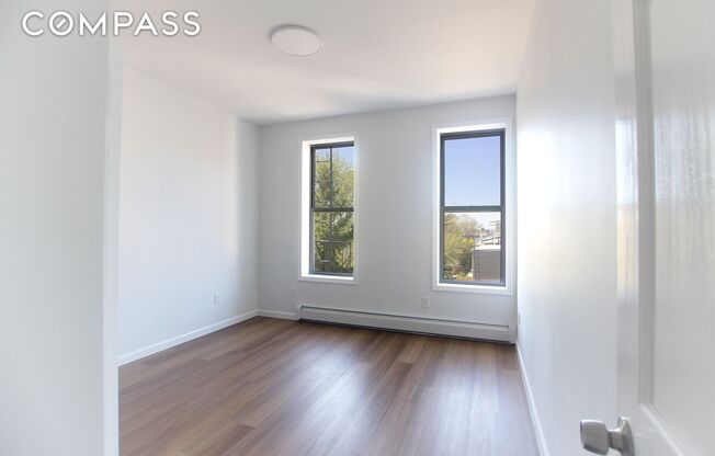 1606 8 AVE
