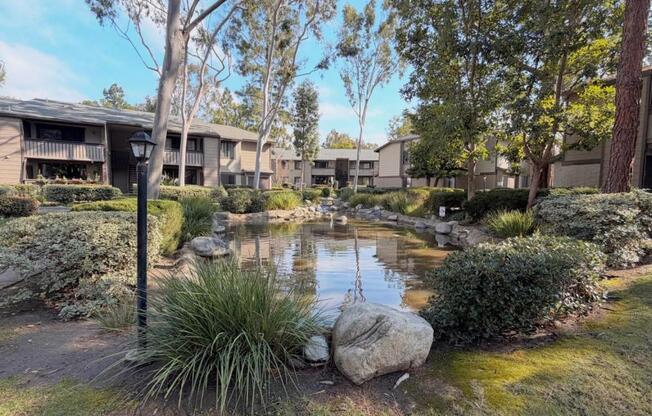 1 bed, 1 bath, 710 sqft, $2,400