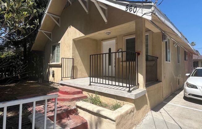 556 N. Mar Vista Ave.