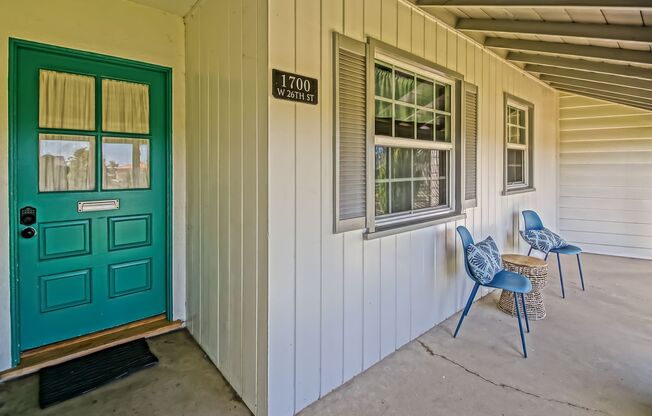 FULLY FURNISHED, CHARMING & BRIGHT, HILLSIDE HOME CLOSE TO WHITE POINT PARK & COASTLINE W/ OCEAN VIEWS, 2-CAR GARAGE & LOTS OF OUTDOOR SPACE CLOSE TO SHOPPING, RESTAURANTS!