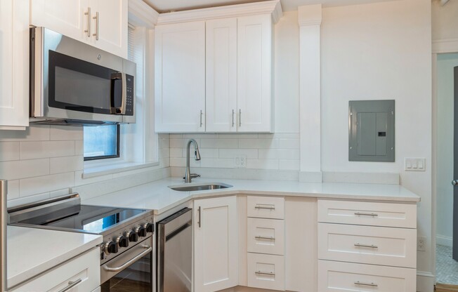 2 beds, 1 bath, 556 sqft, $4,250, Unit 501