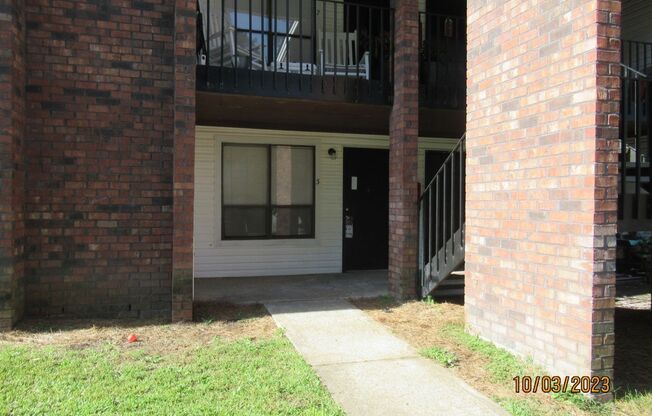 Willow Run- 2 bedroom/2 bath downstairs Apartment