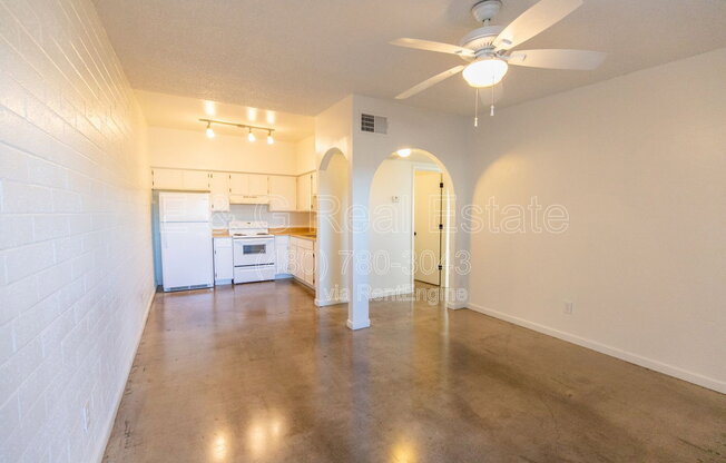 1343 W 3rd St