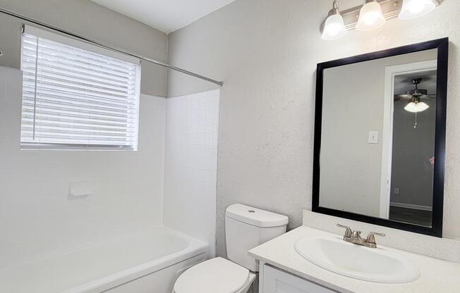 1 bed, 1 bath, 650 sqft, $729
