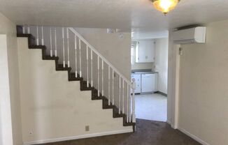 2 beds, 2 baths, $1,400, Unit 1410 Tyler St