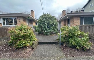 9118 45 AVE SW