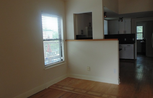 2 beds, 1.5 baths, $2,800