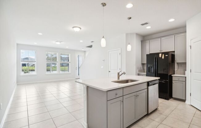 Low Maintenance Townhome with access to Silverleaf Amenities