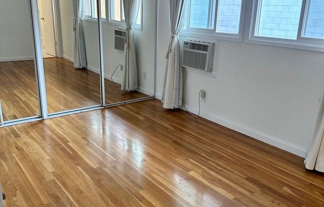 9017 Harratt St in the Heart of West Hollywood!