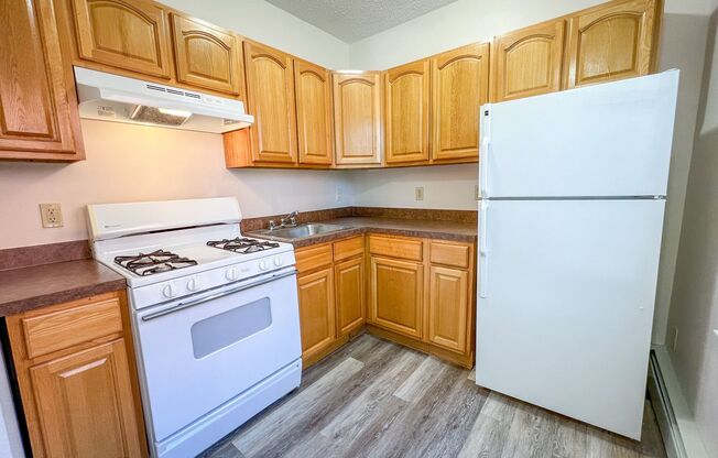 1 bed, 1 bath, 476 sqft, $1,280, Unit 102