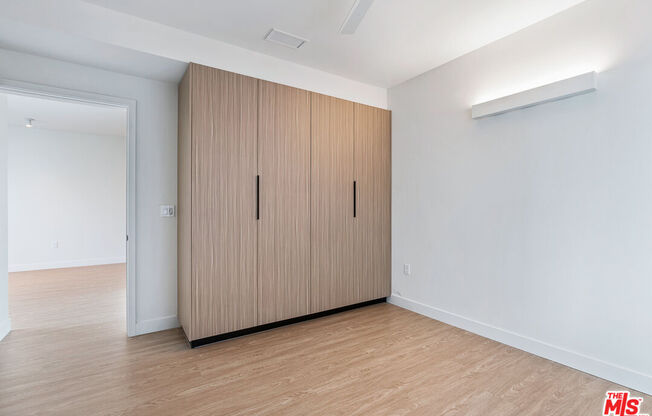2 beds, 2 baths, 835 sqft, $4,700, Unit 533
