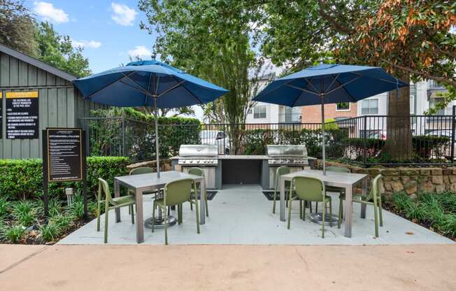 Outdoor grill area at Mission Gate in Plano TX