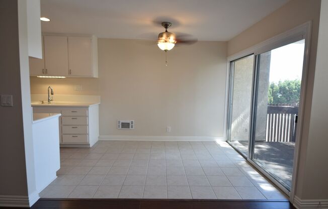 **Beautiful & Spacious 2 Bedroom 2 Bathroom Culver City Condo!!**