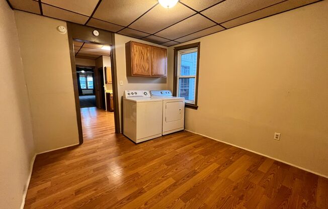 1 bed, 1 bath, $1,150, Unit Apt 1