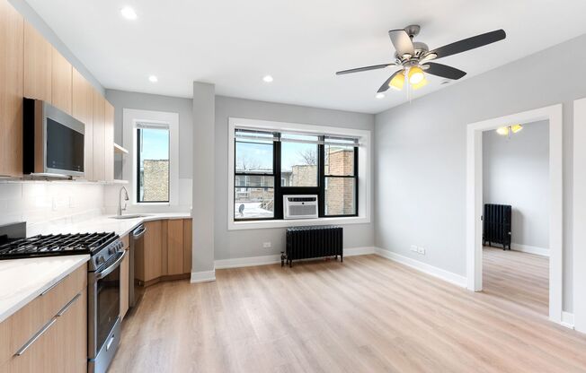 1 bed, 1 bath, 380 sqft, $1,650, Unit 106