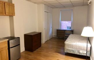 272 Newbury St Apt 13A