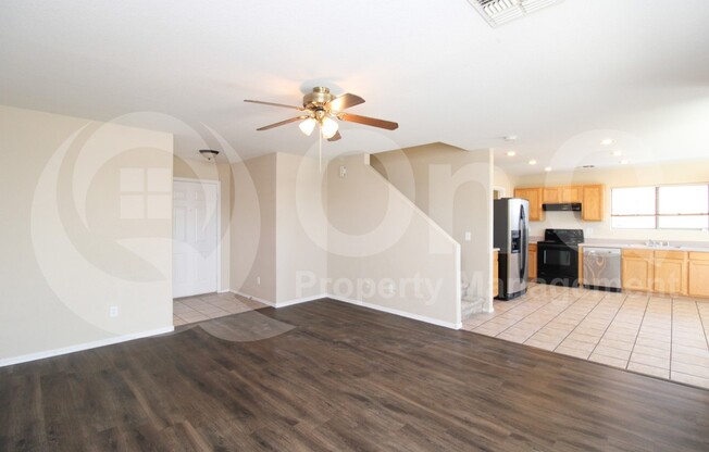699 E SPRINGFIELD PL