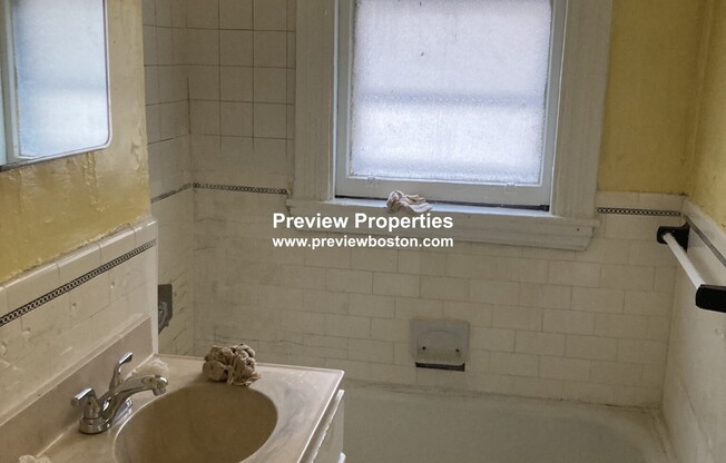 28 Sidlaw Rd Apt 11