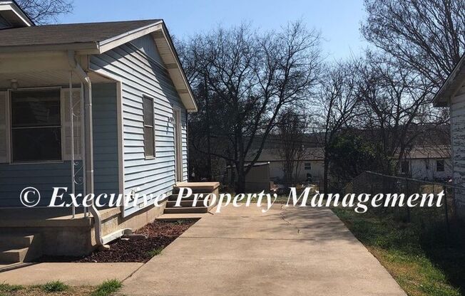 3 beds, 1 bath, $1,200