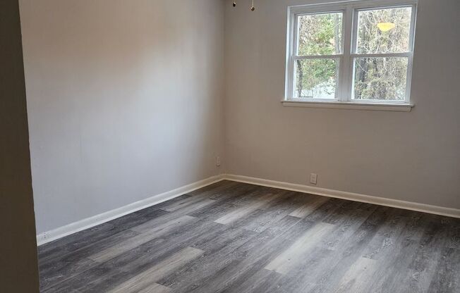2 beds, 1 bath, 914 sqft, $1,500, Unit 1st Floor