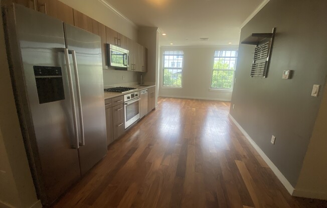 45 1st Ave Apt 304