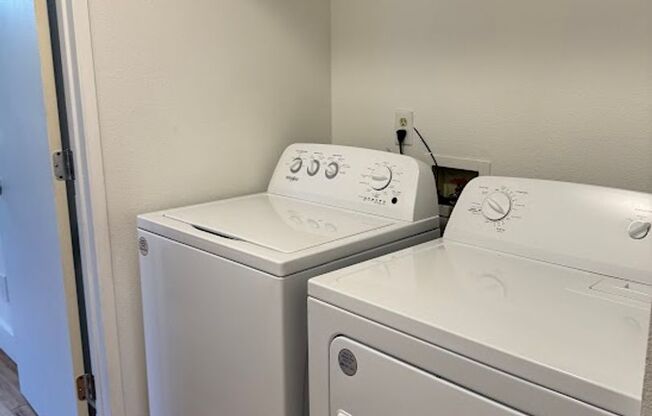 2 beds, 2 baths, 1,070 sqft, $1,625, Unit 14-202