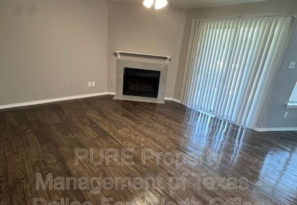 806 104 CASTLEGLEN DR