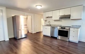 1 bed, 1 bath, 775 sqft, $1,600, Unit 3