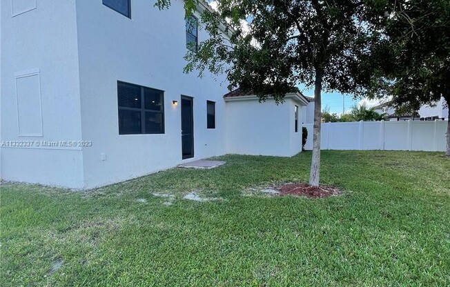 3501 W 92 PL