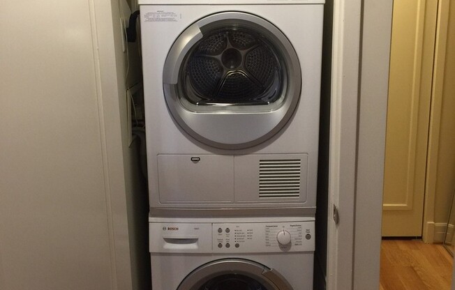 Studio, 1 bath, 460 sqft, $2,400, Unit 0519