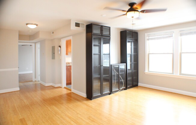 THE BROOKLAND |Top Floor Apt in Boutique Bldg |1 Bd | Brookland