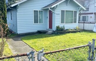 3BD/ 2BA + office in South Delridge!