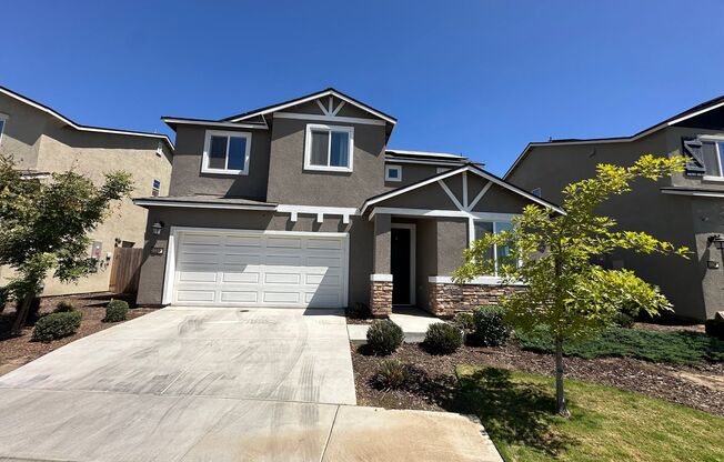 Beautiful newer home in a gated community  !!! MOVE IN SPECIAL !!!
