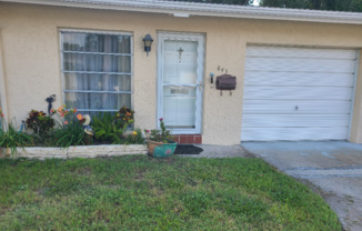 843 CAMBRIDGE CT